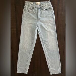 Universal Threads 90s Straight Leg High Rise Jeans